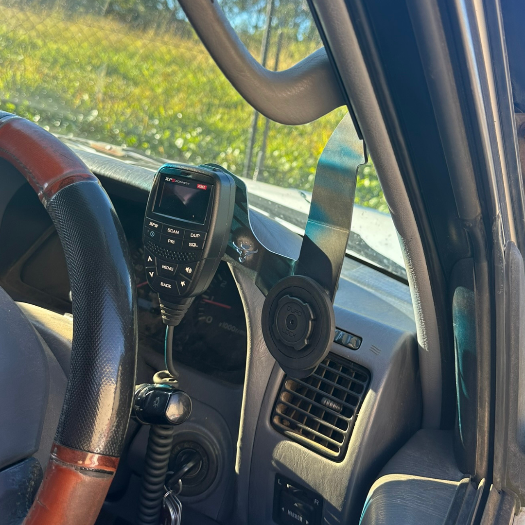 Toyota Land Cruiser 90 Series Phone and UHF Mount