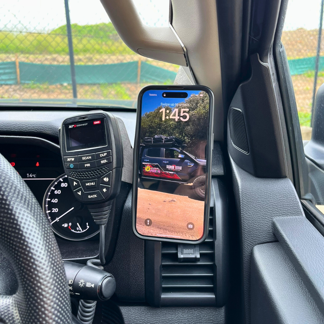 Mitsubishi MV Triton Phone and UHF Mount