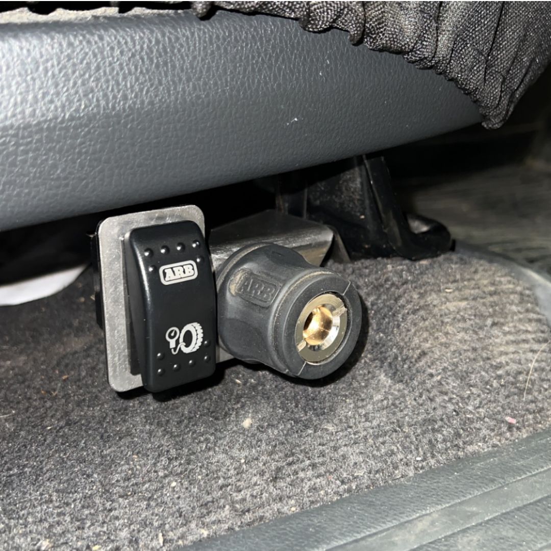 2015-2022 Mitsubishi Triton MQ-MR Onboard Air Compressor Mount