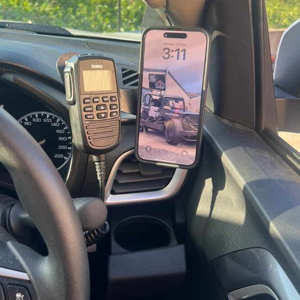2024-2026 Isuzu D-Max Phone and UHF Mount (FACELIFT)