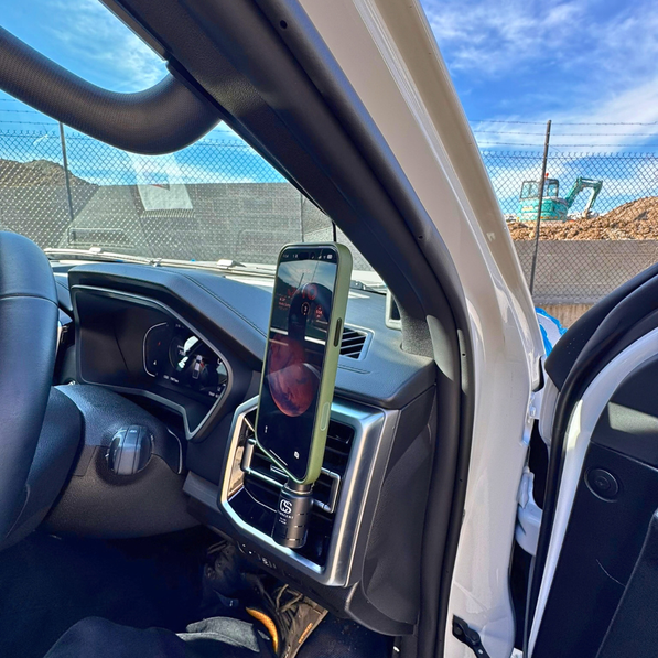 JAC T9 Phone Mount
