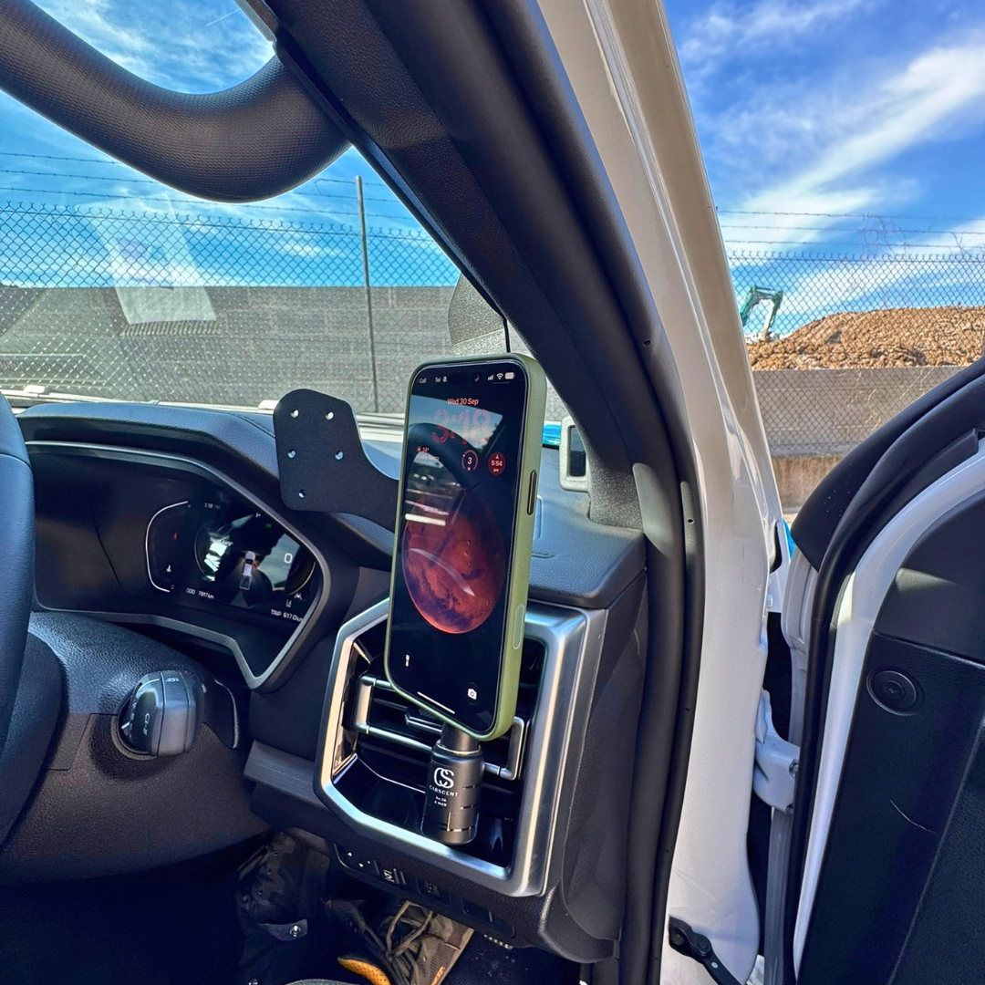 JAC T9 Phone & UHF Mount