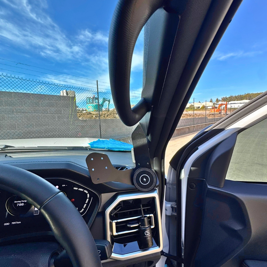 JAC T9 Phone & UHF Mount