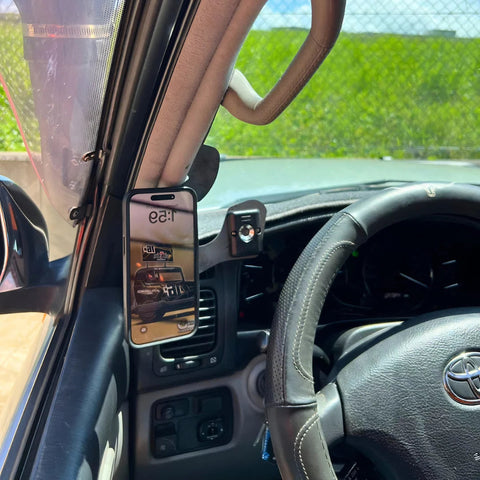Toyota Land Cruiser 105 Series Phone & UHF Mount - LHD