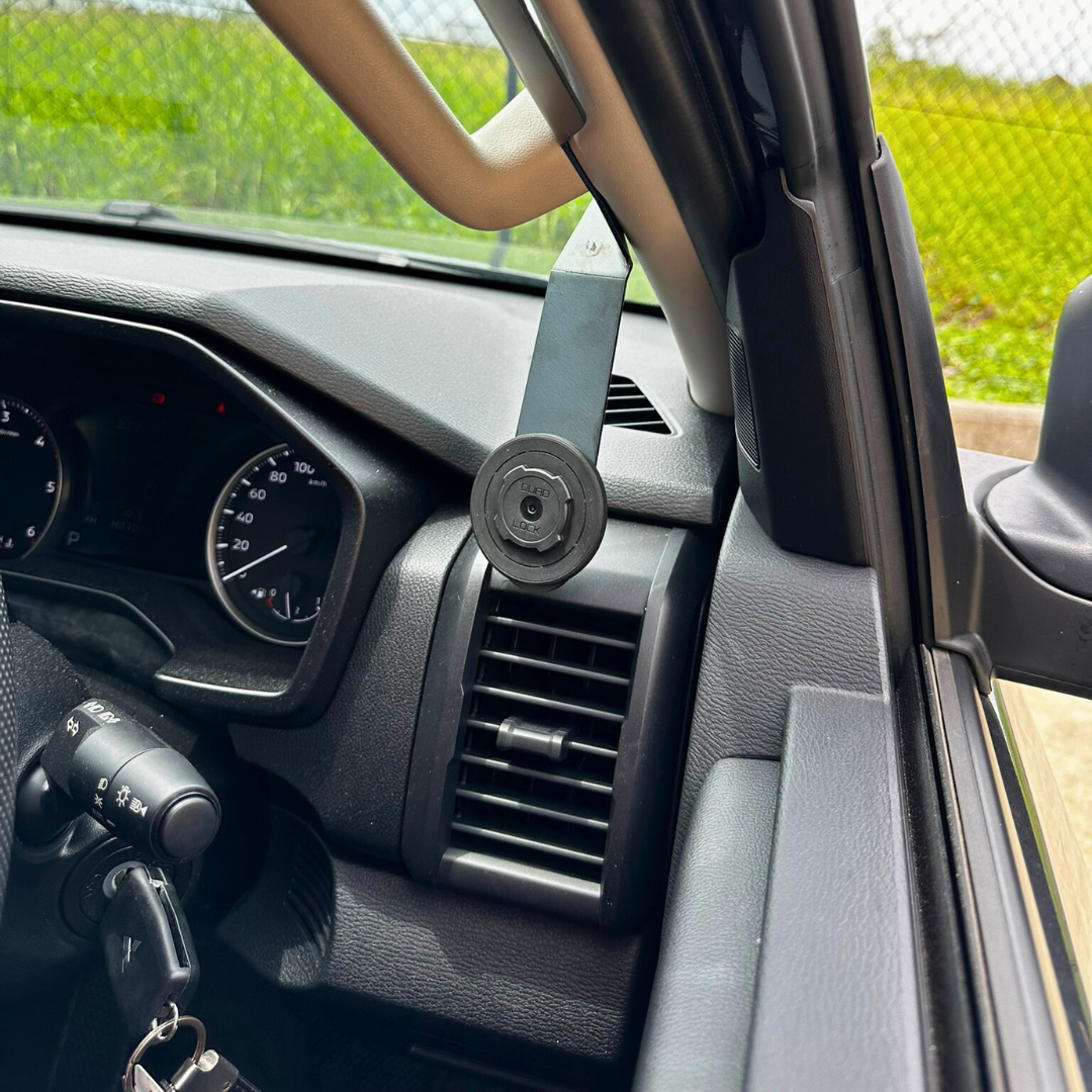 Mitsubishi Triton MV Phone Mount