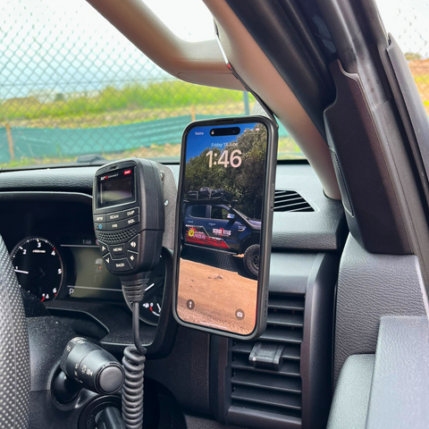 Nissan Navara D27 Phone and UHF Mount