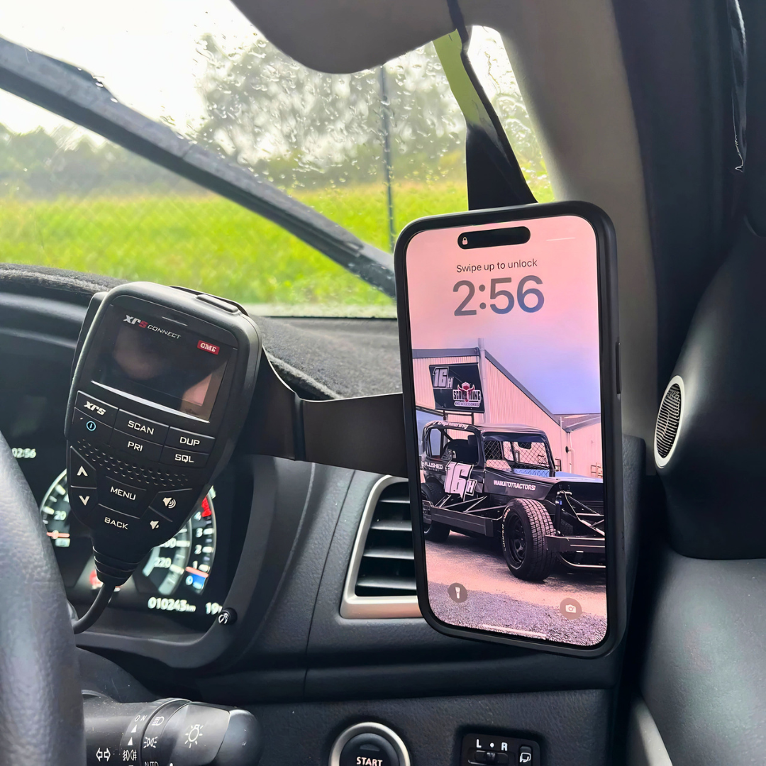Mitsubishi Triton MQ Phone and UHF Mount
