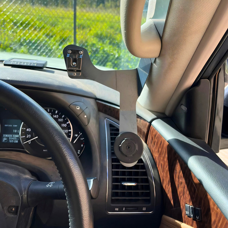 Nissan Patrol Y62 Phone and UHF Mount