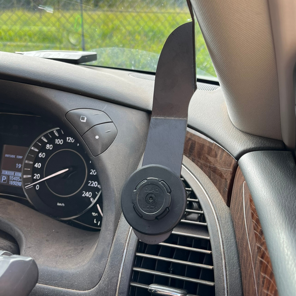 Nissan Patrol Y62 Phone Mount