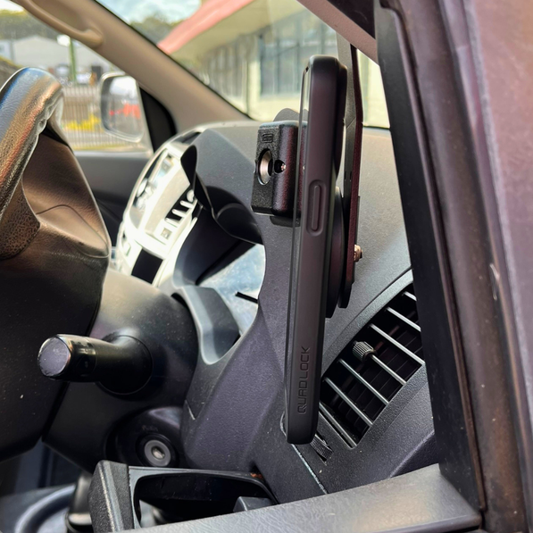 Toyota Hilux N70 Phone & UHF Mount