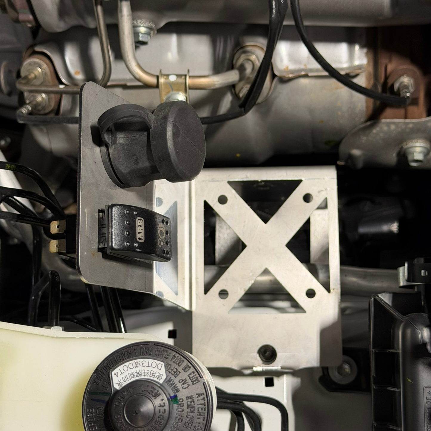 Toyota Hilux N90 - Engine Bay Air Compressor Mount