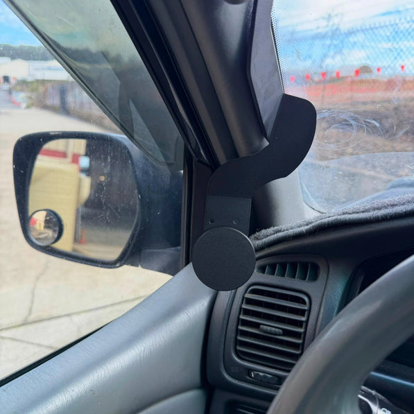 Toyota Land Cruiser 105 Series Phone Mount - LHD
