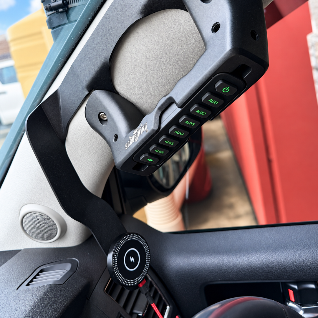 Toyota Land Cruiser 200 Series Phone Mount
