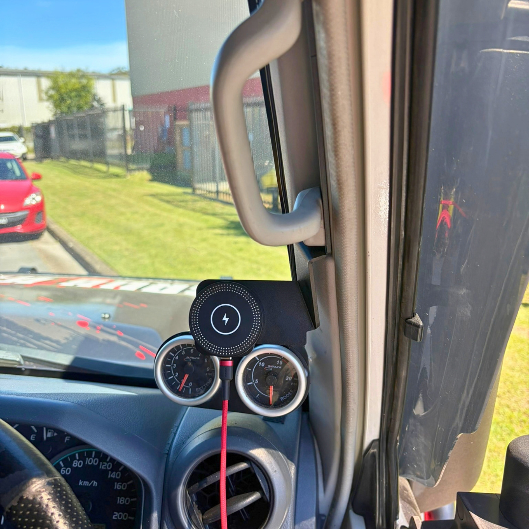 Toyota Land Cruiser 76 Series 4 Door Phone Mount