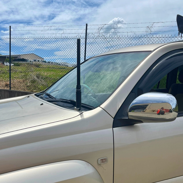 Toyota Prado 120 Bonnet Hinge UHF Antenna Bracket