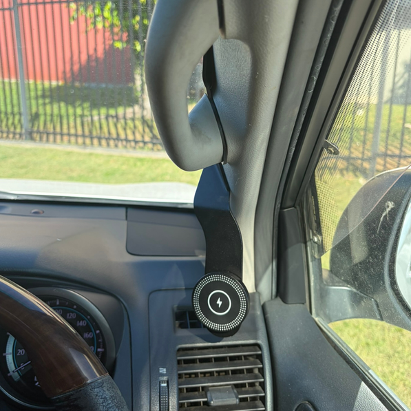 Toyota Prado 150 Phone Mount