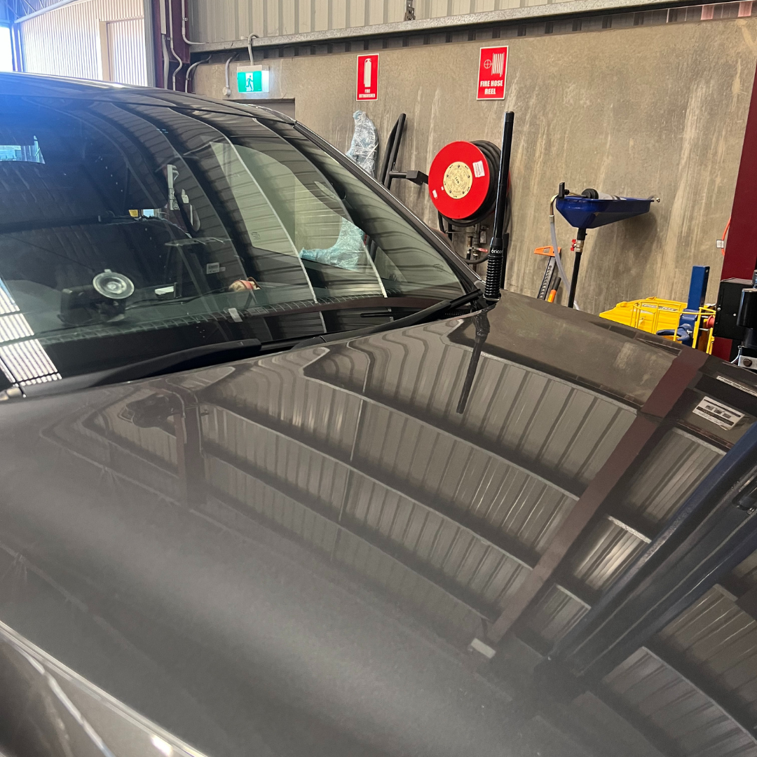2019-2024 SsangYong Rexton Bonnet Hinge UHF Antenna Bracket