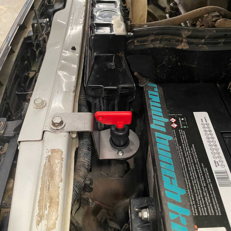 Toyota Landcruiser 80 Series 12V Winch/Battery Isolator Switch & Mount